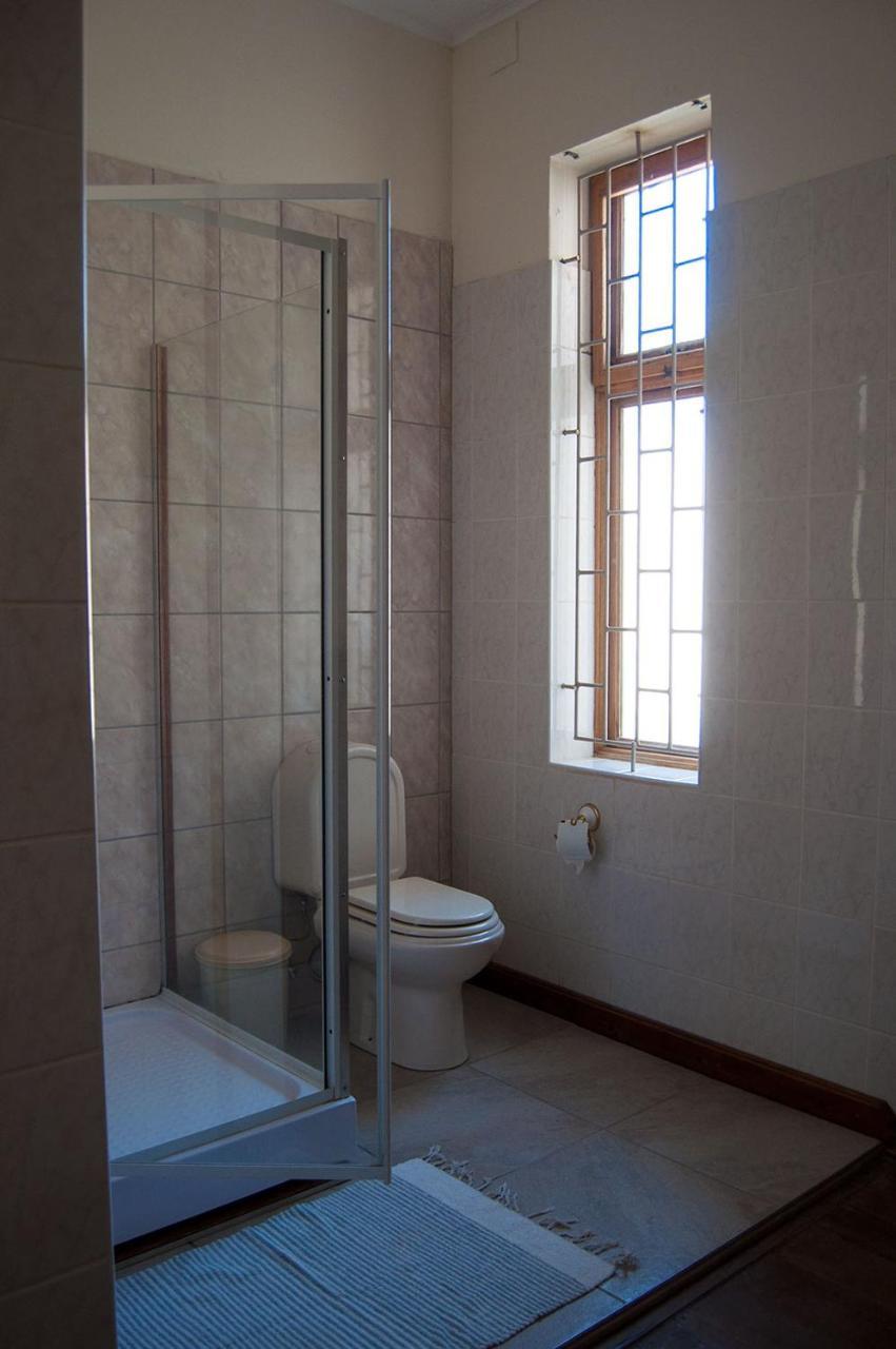 Historical Guesthouse - Self Catering Apartments Lüderitz Dış mekan fotoğraf