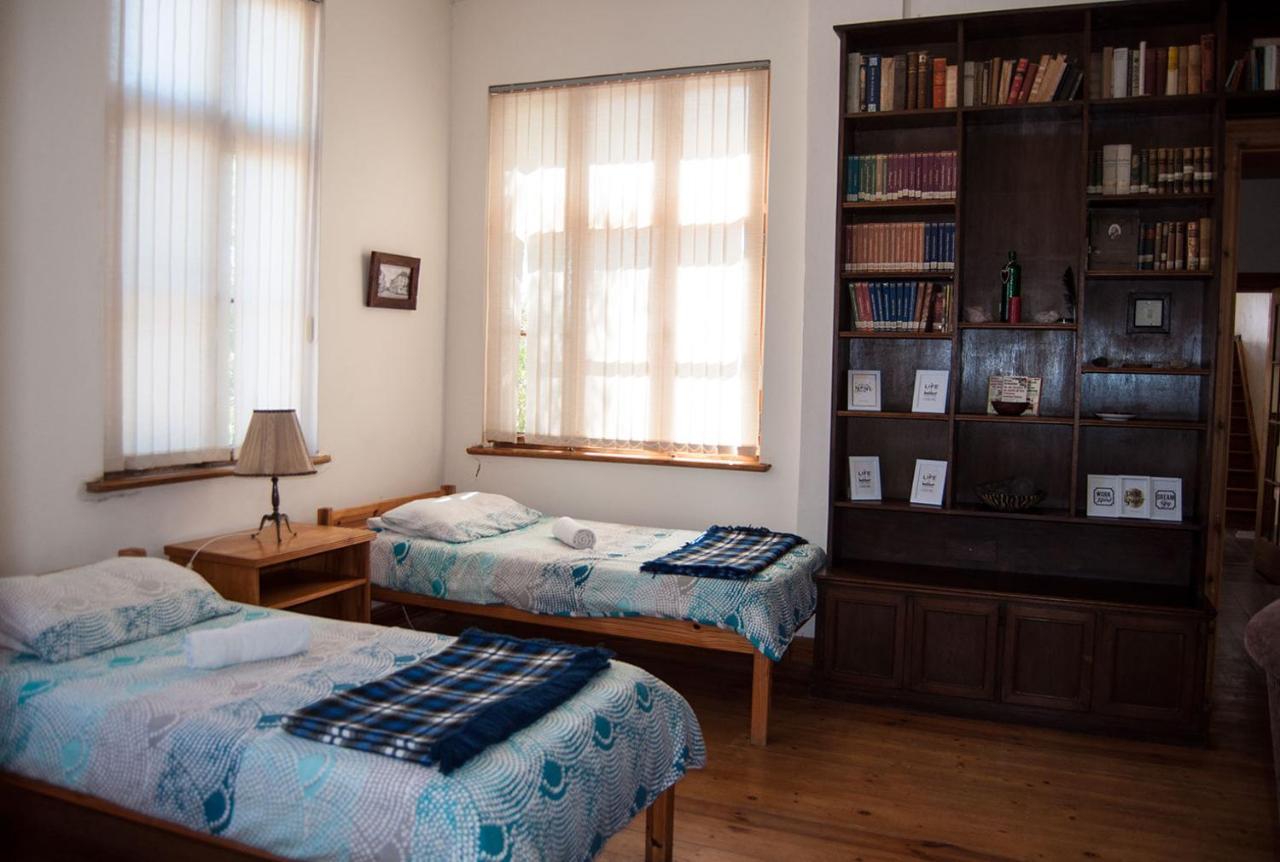 Historical Guesthouse - Self Catering Apartments Lüderitz Dış mekan fotoğraf