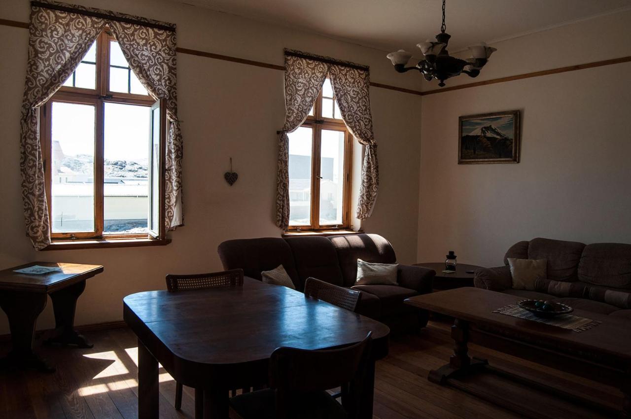 Historical Guesthouse - Self Catering Apartments Lüderitz Dış mekan fotoğraf