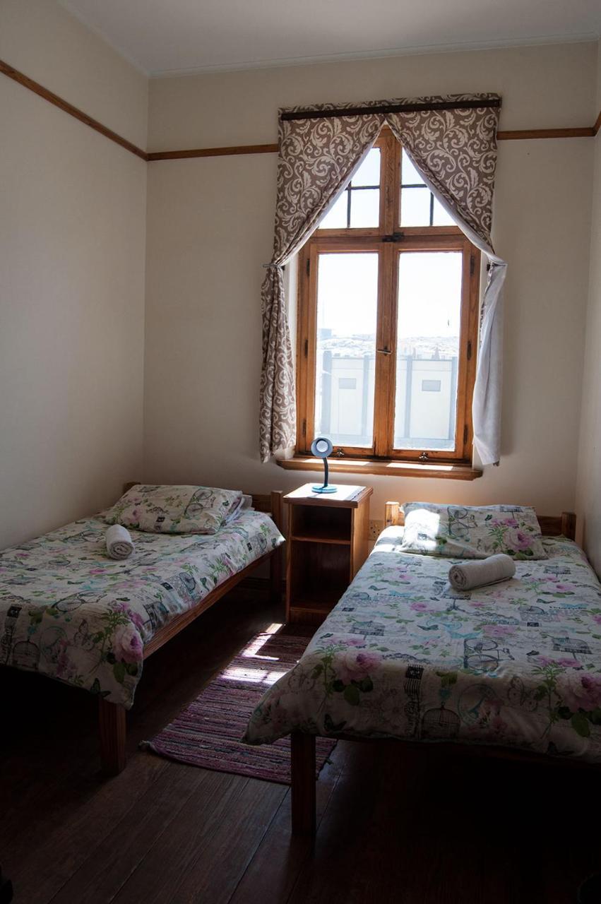 Historical Guesthouse - Self Catering Apartments Lüderitz Dış mekan fotoğraf